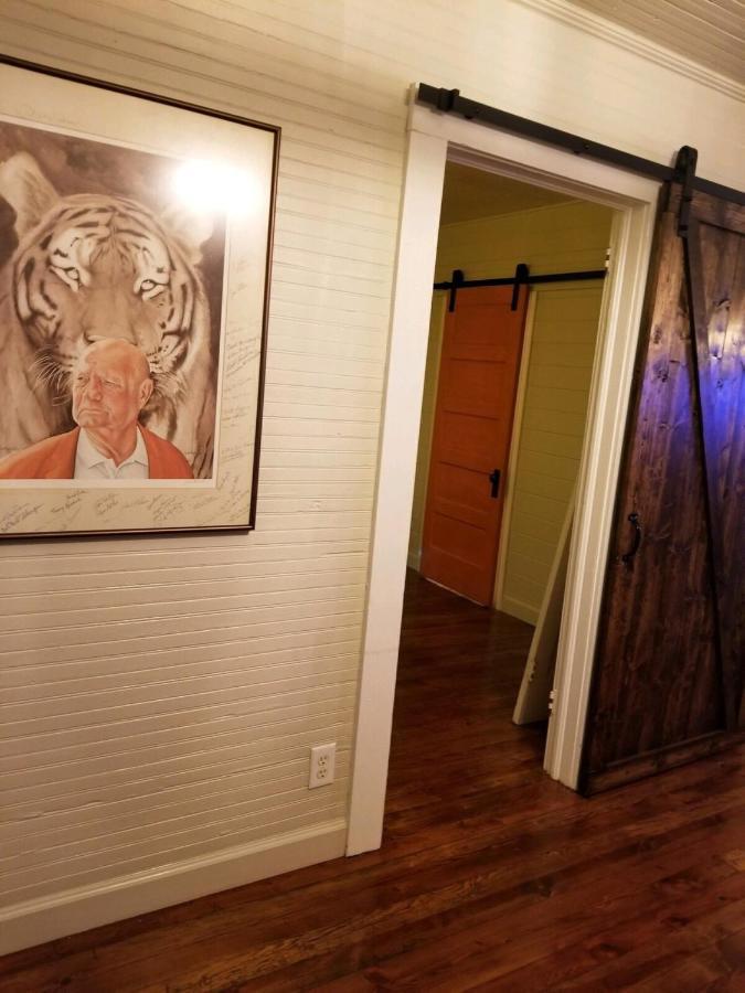 Clemson Memorabilia House Frank Howard III Home 外观 照片