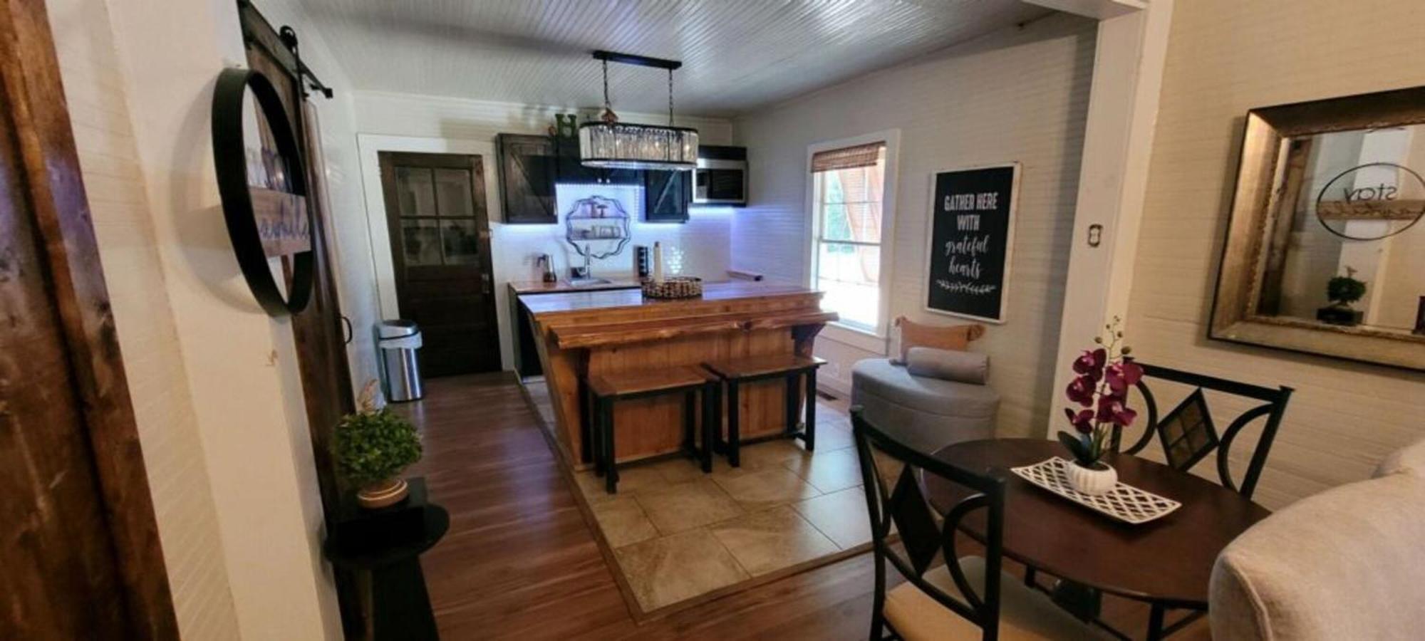 Clemson Memorabilia House Frank Howard III Home 外观 照片